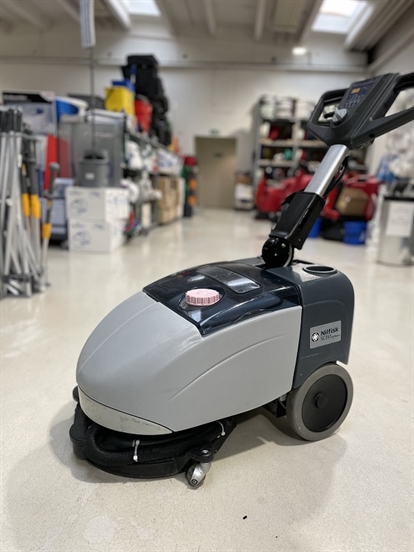 Brugt gulvvasker nilfisk sc 350